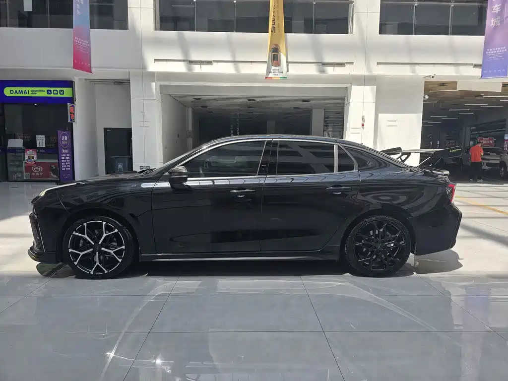 Lynk & Co 03 — миниатюра 14