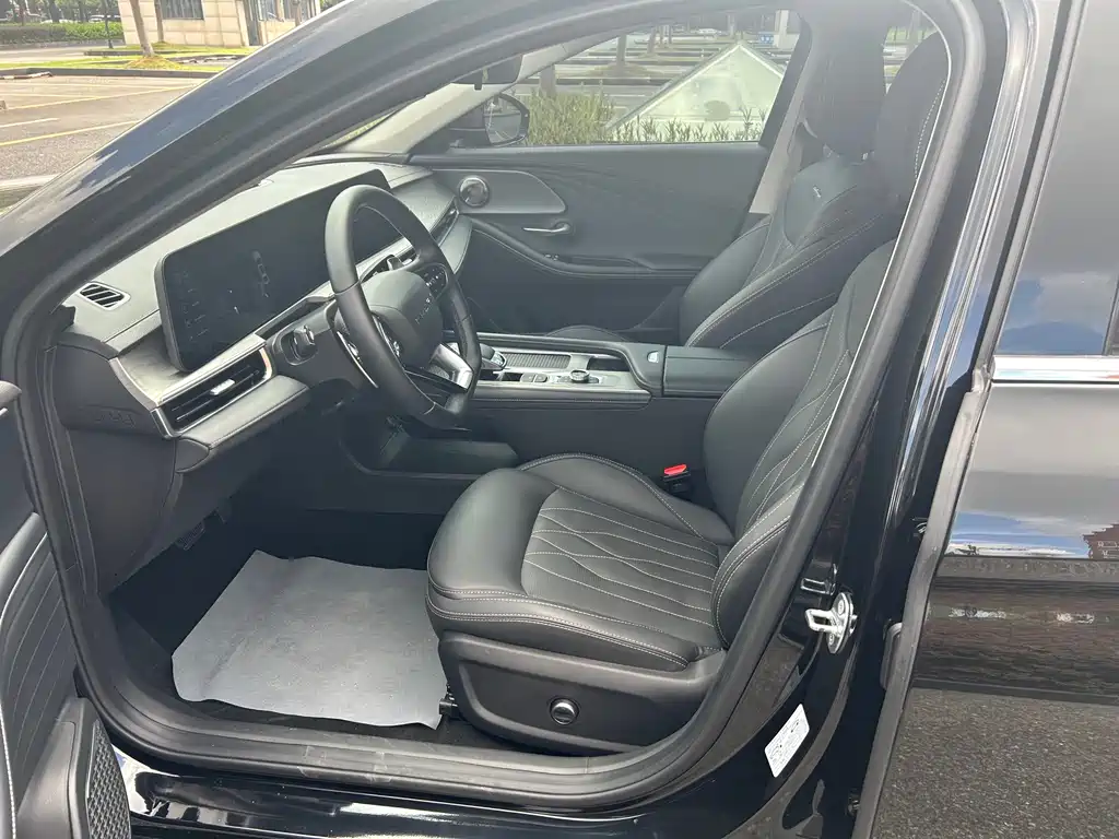 Chery Arrizo 8 — миниатюра 4