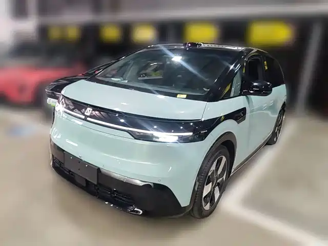 2025 Zeekr mix