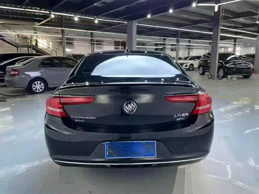BUICK LACROSSE