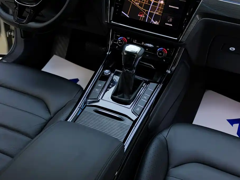 Volkswagen Phideon — миниатюра 22