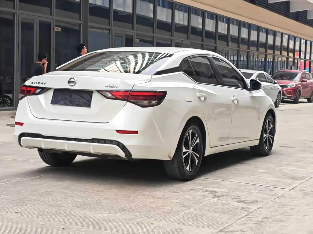 Nissan Sylphy — миниатюра 8