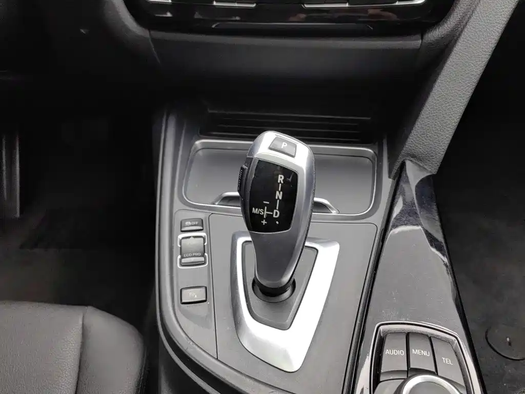 BMW 3 Series — миниатюра 13