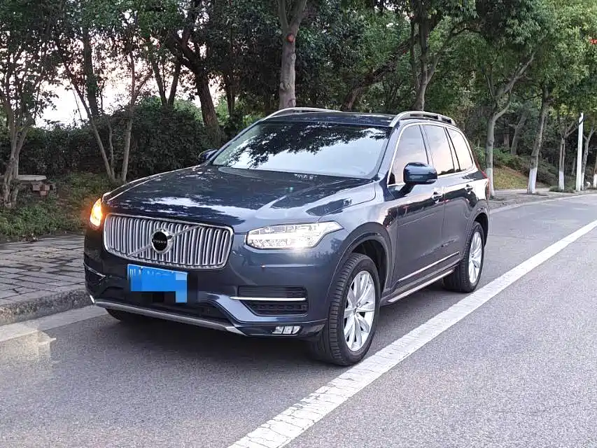 Volvo XC90 2017