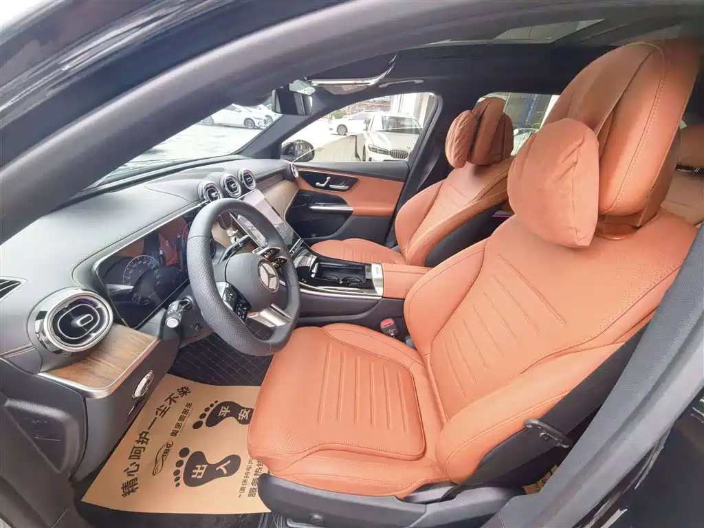 Mercedes-Benz GLC 2025 GLC 300 L 4MATIC 5 мест