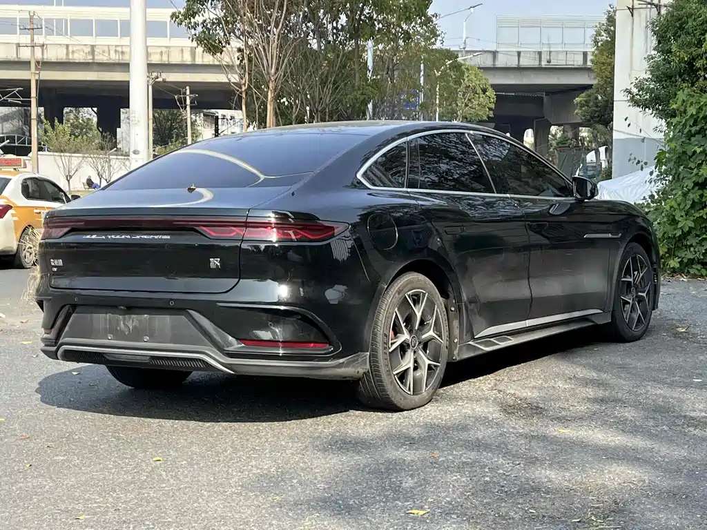 BYD Han — миниатюра 7