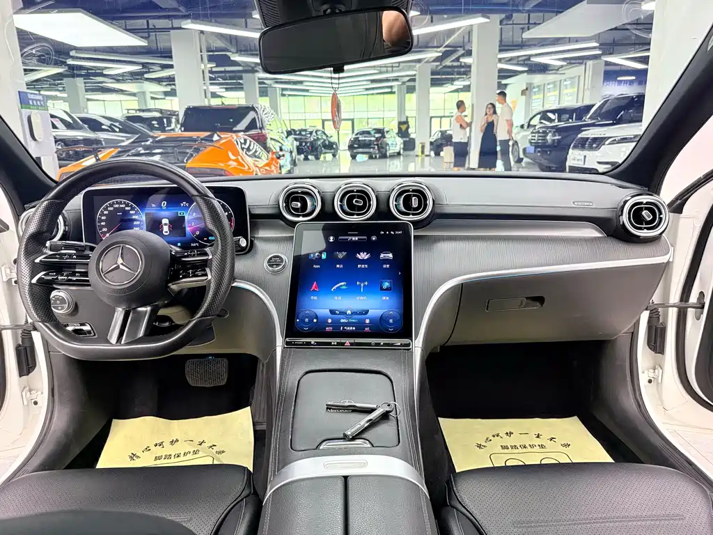 Mercedes-Benz C-Class — миниатюра 7