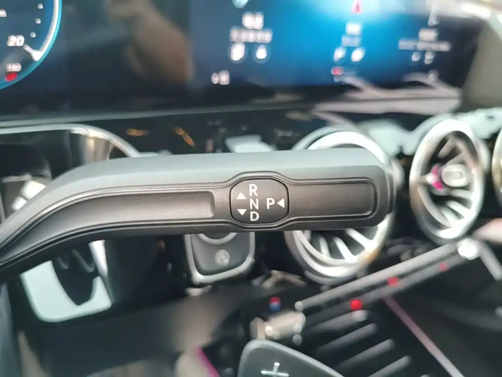 Mercedes-Benz GLA — миниатюра 14