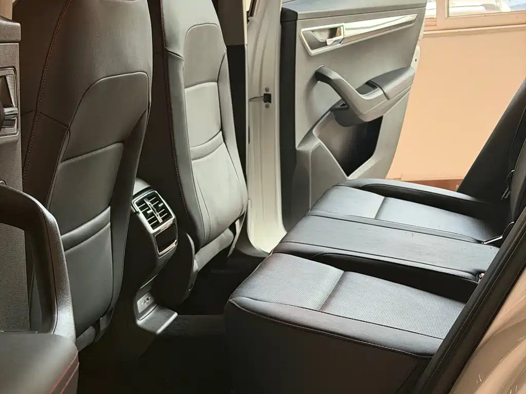 Skoda Karoq — миниатюра 11