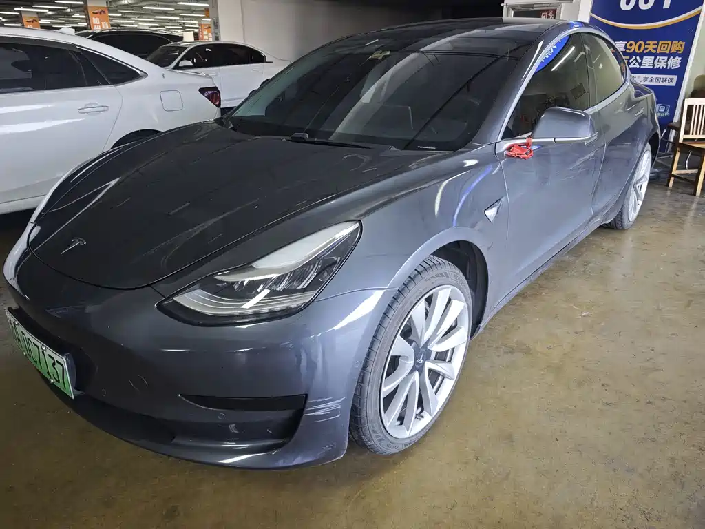 Tesla Model 3 2020