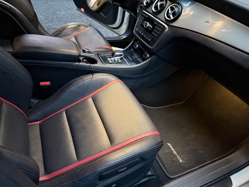 Mercedes-Benz GLA AMG — миниатюра 5