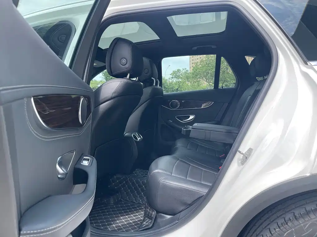 Mercedes-Benz GLC — миниатюра 24