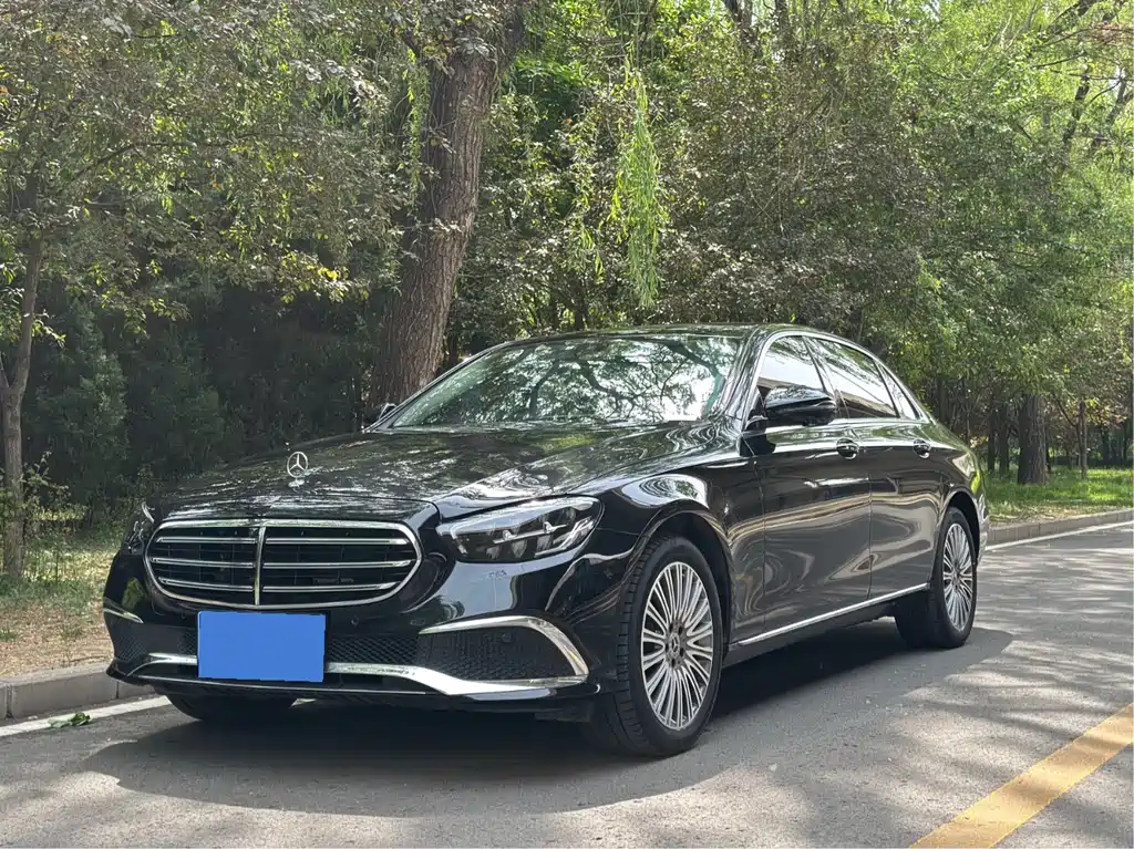Mercedes-Benz E-Class 2023