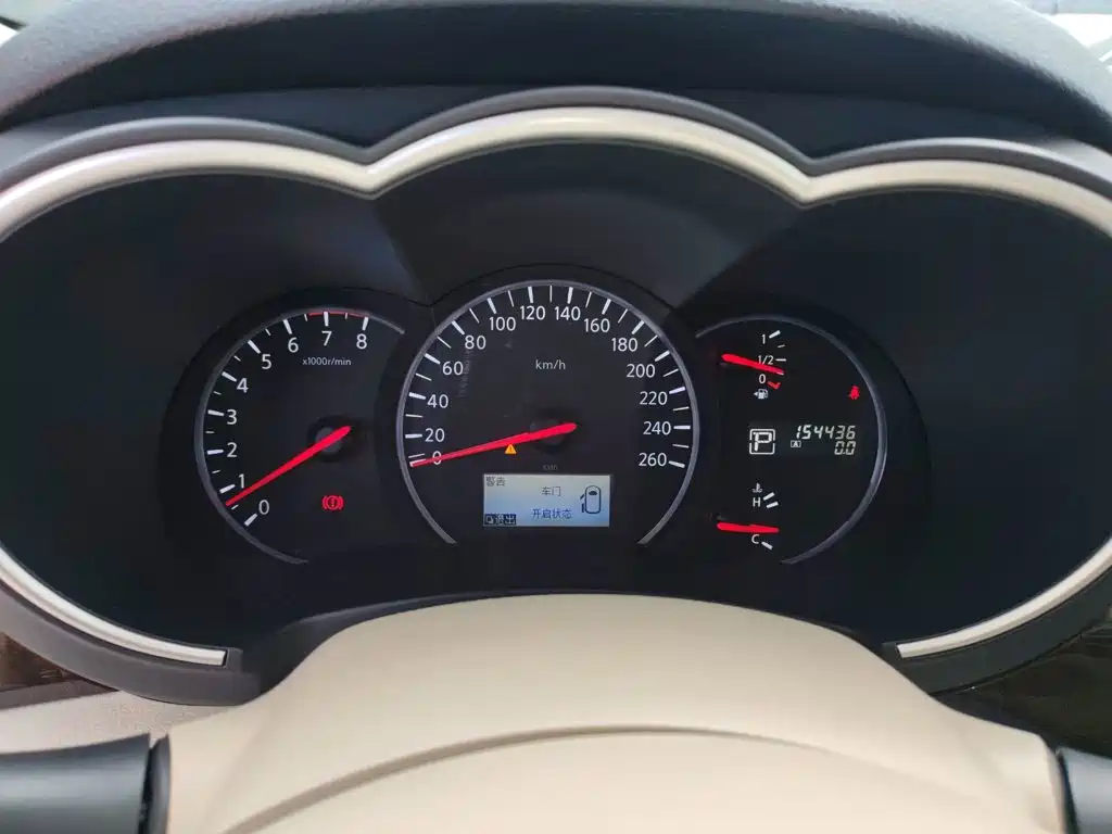 Nissan Quest — миниатюра 8