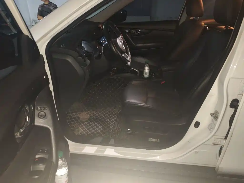 Nissan X-Trail — миниатюра 12