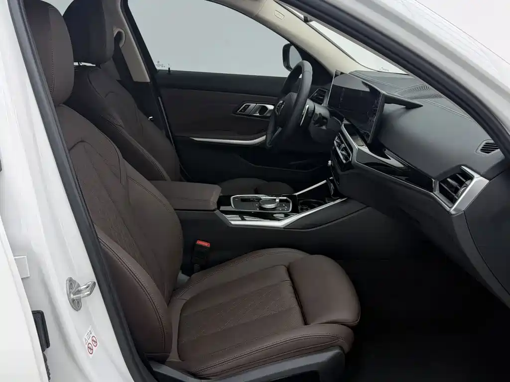 BMW 3 Series — миниатюра 12