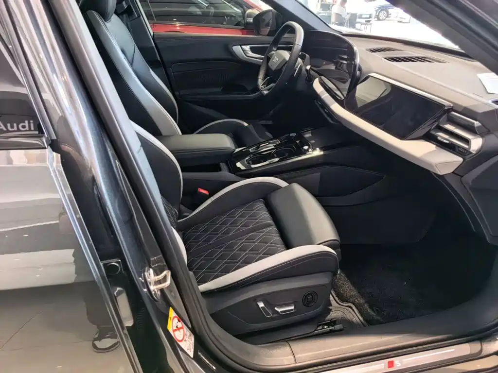Audi A5L — миниатюра 25
