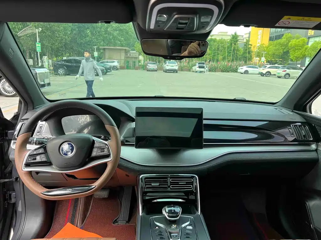 BYD Tang New Energy — миниатюра 17