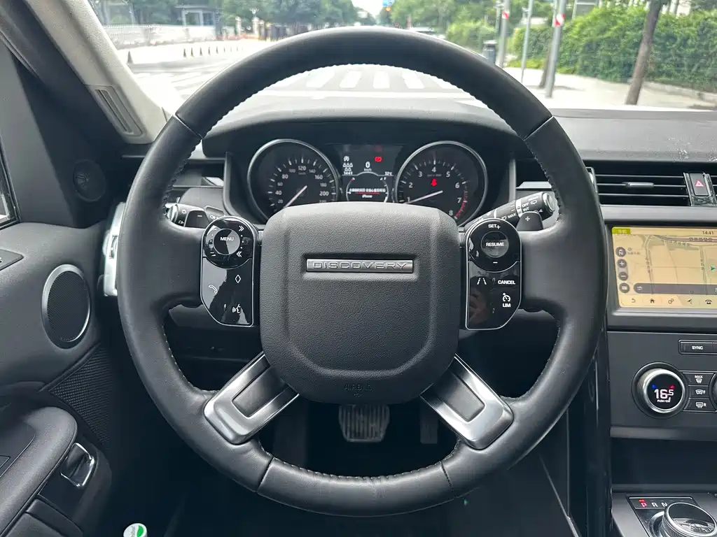 Land Rover Discovery — миниатюра 23