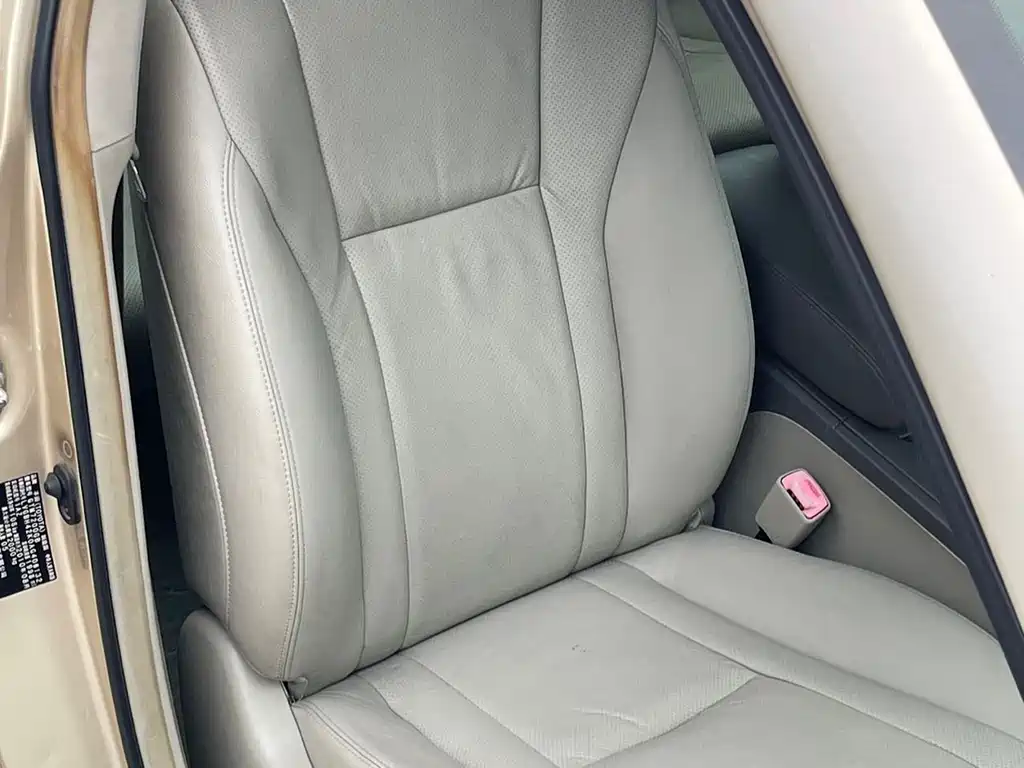 Toyota Camry 2010 200G