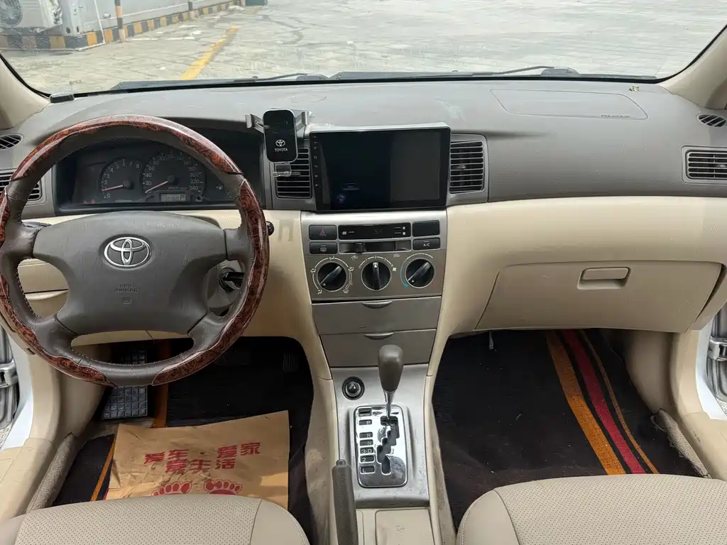 Toyota Corolla — миниатюра 12