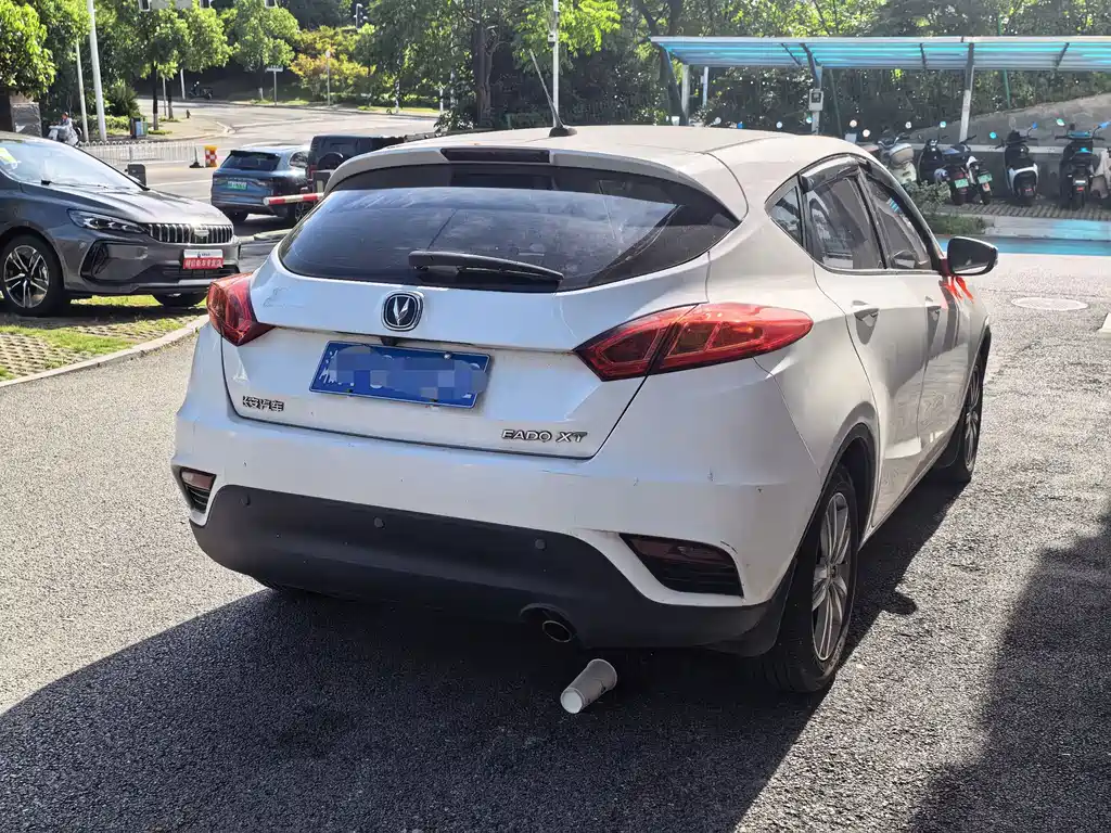 Changan Eado XT — миниатюра 4