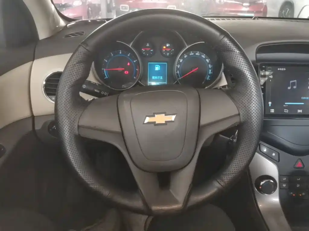 Chevrolet Cruze — миниатюра 11