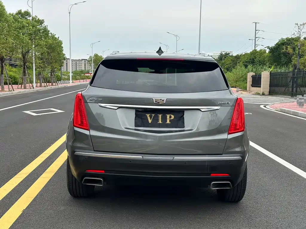 Cadillac XT5 — миниатюра 8