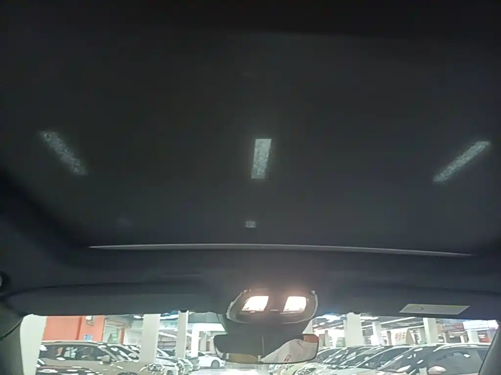 Volvo XC40 NEV — миниатюра 18