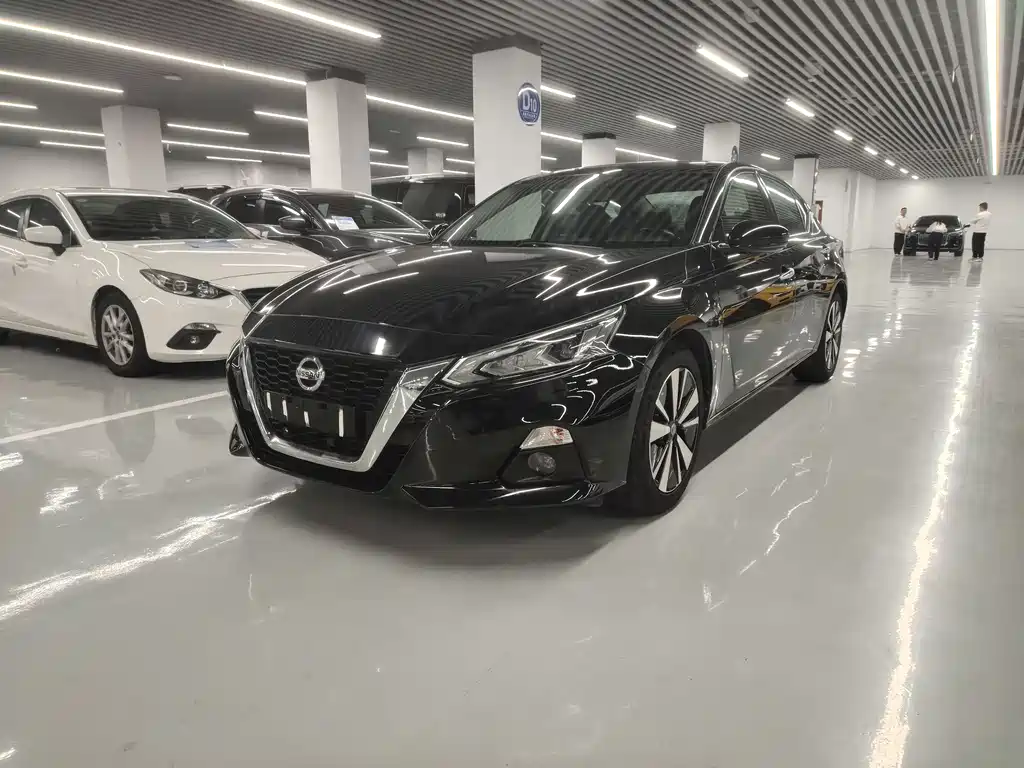 Nissan Teana 2022
