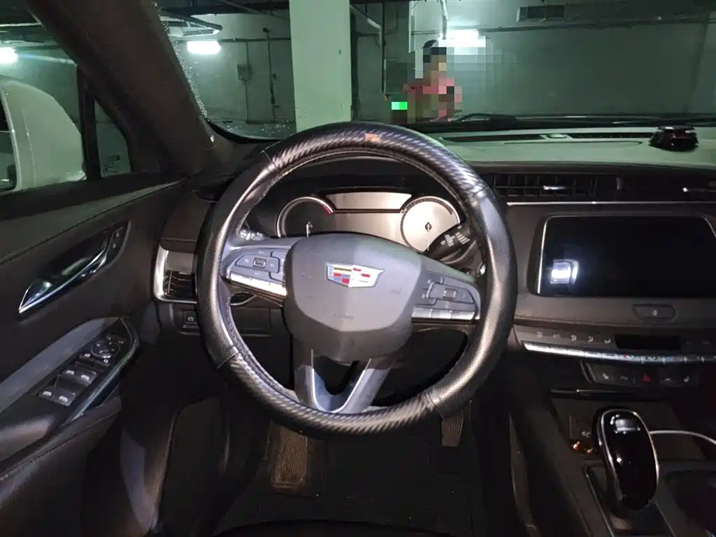Cadillac XT4 2020 28T Lead