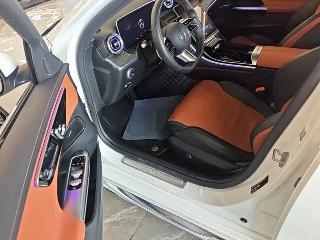 Mercedes-Benz C-Class — миниатюра 16