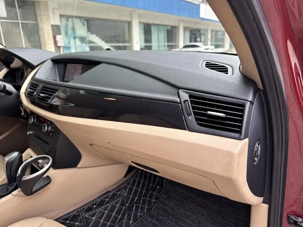 BMW X1 (Import) — миниатюра 21