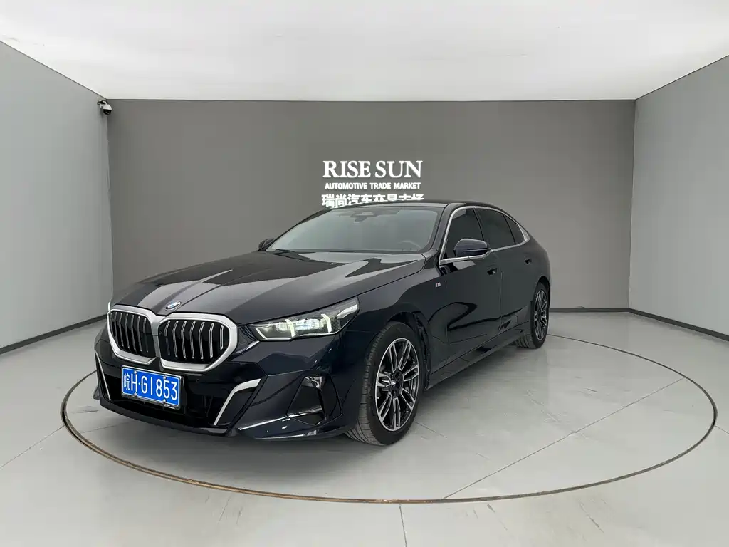 BMW 5 Series 2024