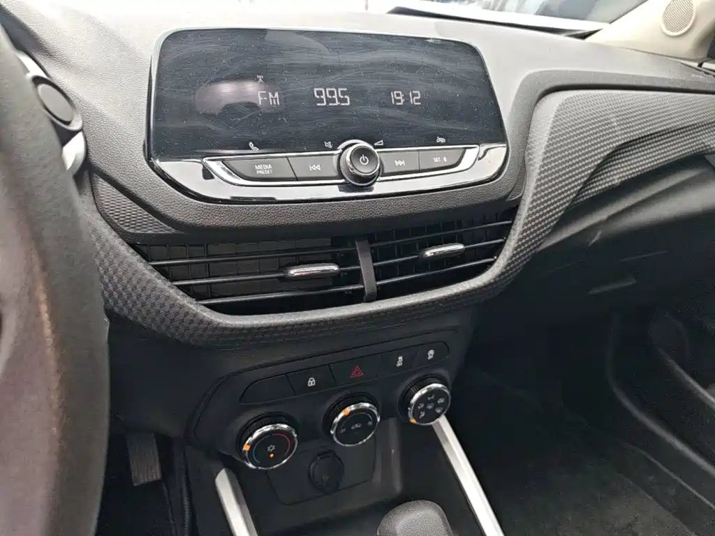 Chevrolet Cavalier — миниатюра 13
