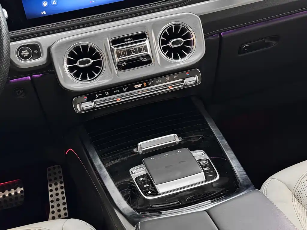 Mercedes-Benz G-Class — миниатюра 13