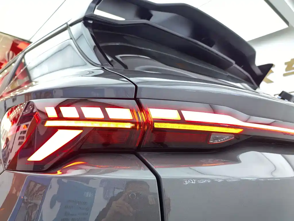 GEELY AUTOMOBILE BINYUE