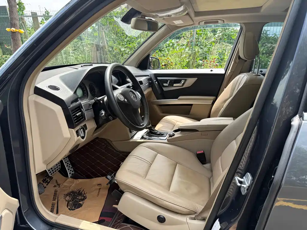 Mercedes-Benz GLK-Class (Import) — миниатюра 6