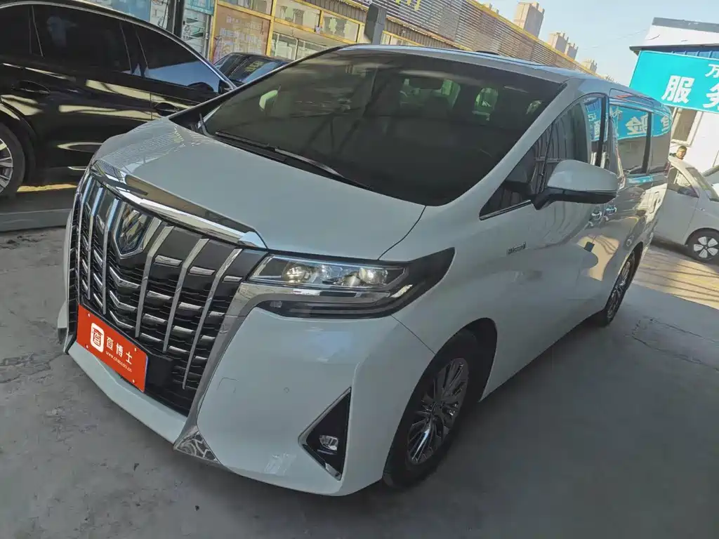 Toyota Alphard 2023
