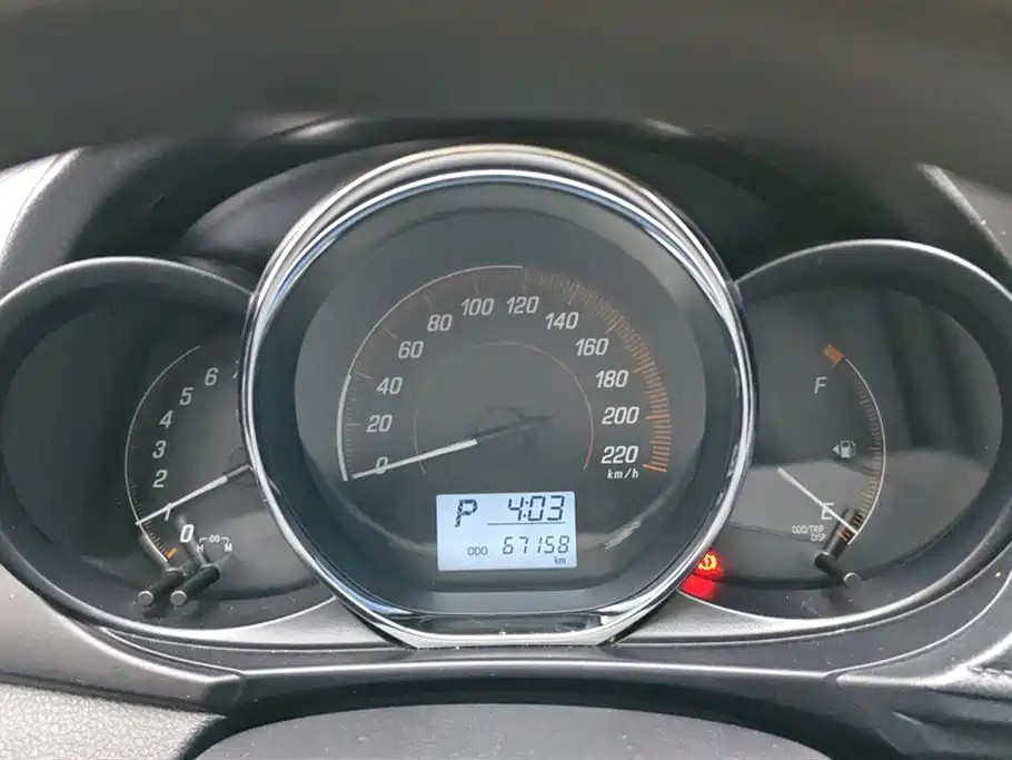 TOYOTA YARIS L ZHIXUAN