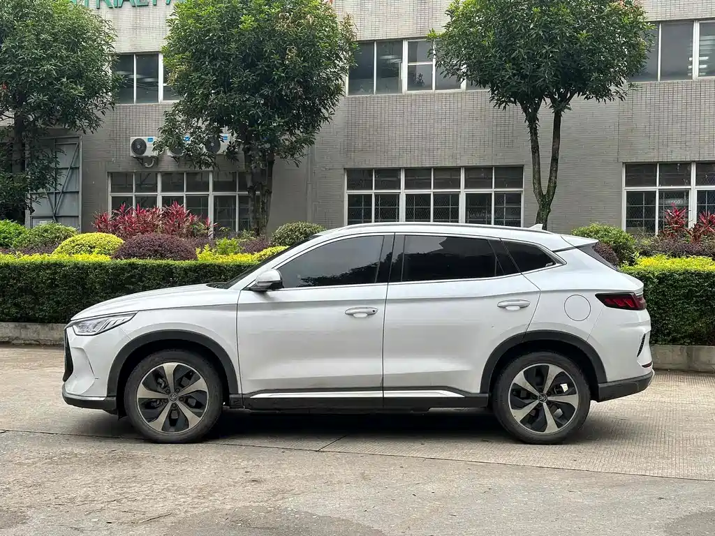 BYD Song Plus PLUS 2021 DM-i 110KM Flagship