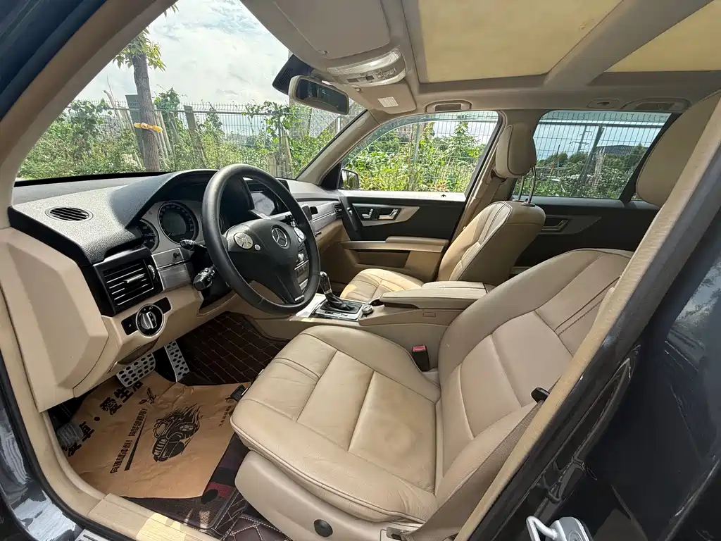 Mercedes-Benz GLK-Class (Import) — миниатюра 7