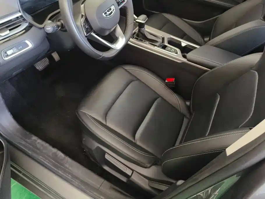 Geely Emgrand 2023 4 Champion 1.5L CVT Luxury
