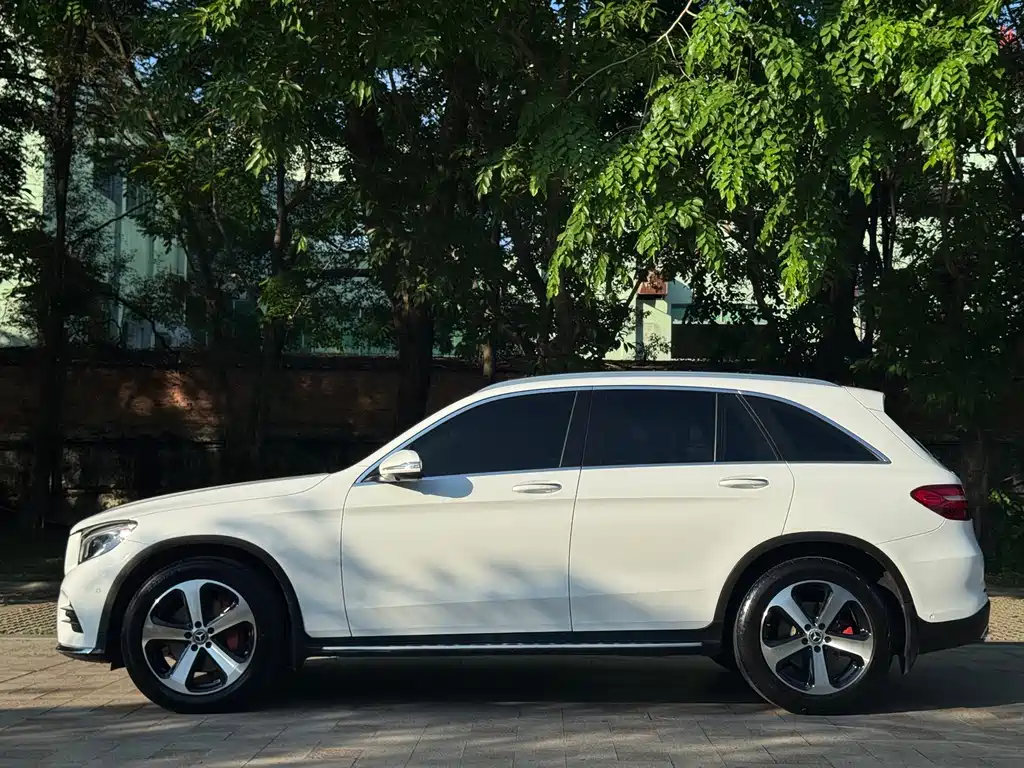 Mercedes-Benz GLC 2018 GLC 260 4MATIC Luxury