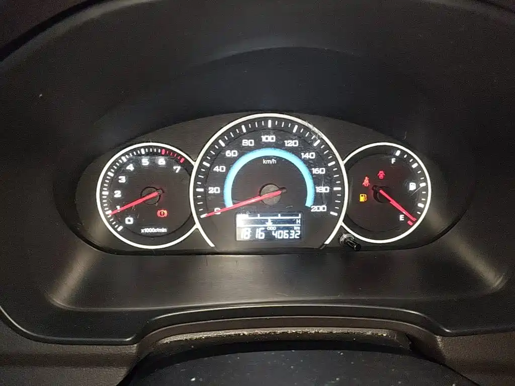 Wuling Hongguang V — миниатюра 12