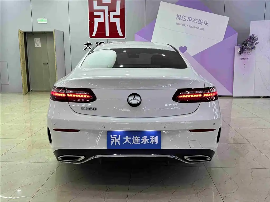 MERCEDES-BENZ E CLASS