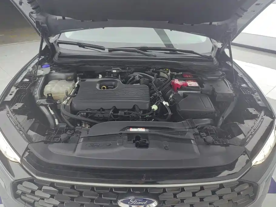 Ford Mondeo — миниатюра 9