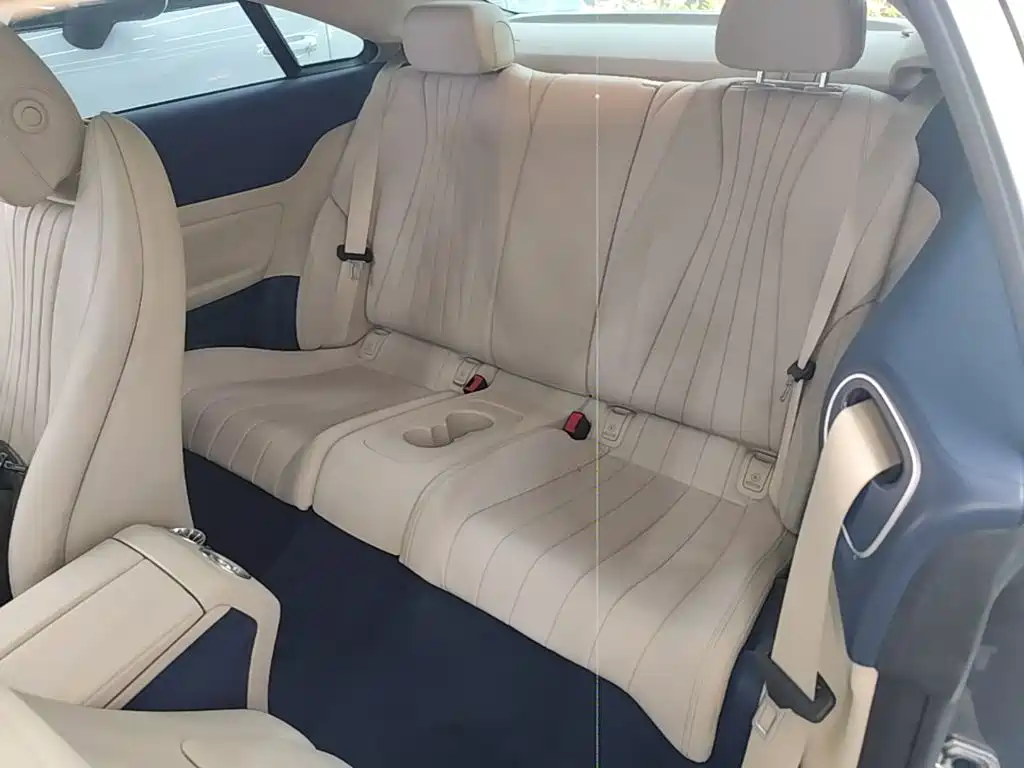 Mercedes-Benz E-Class (Import) — миниатюра 17