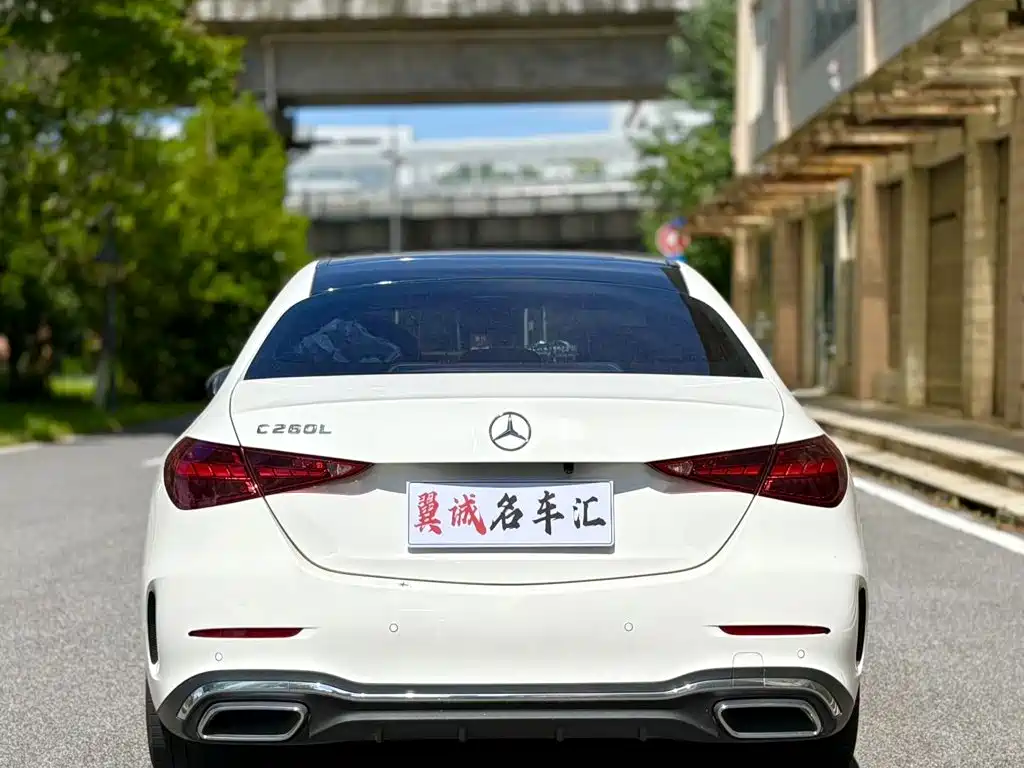 Mercedes-Benz C-Class — миниатюра 7