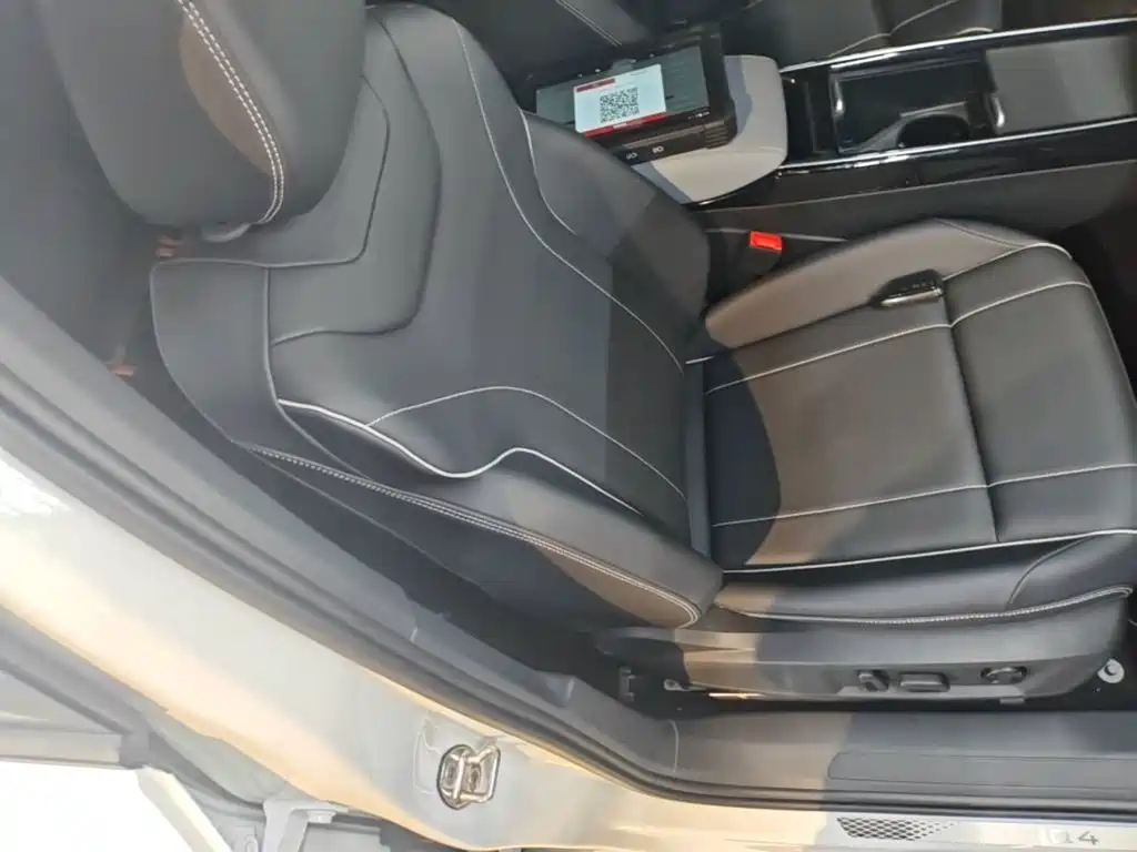 Volkswagen ID.4 X — миниатюра 25